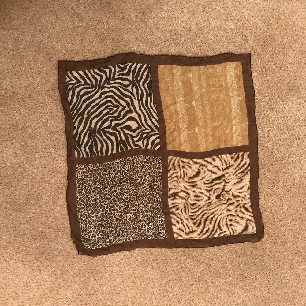 Animal prints scarf